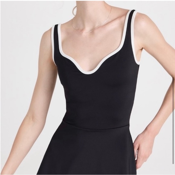 NWT REFORMATION ACTIVE TENNIS DRESS W SHORTS BLACK WHITE SIZE XL - Picture 4 of 9